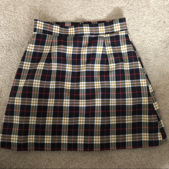 Brown Plaid two piece set - Picture 2 of 4